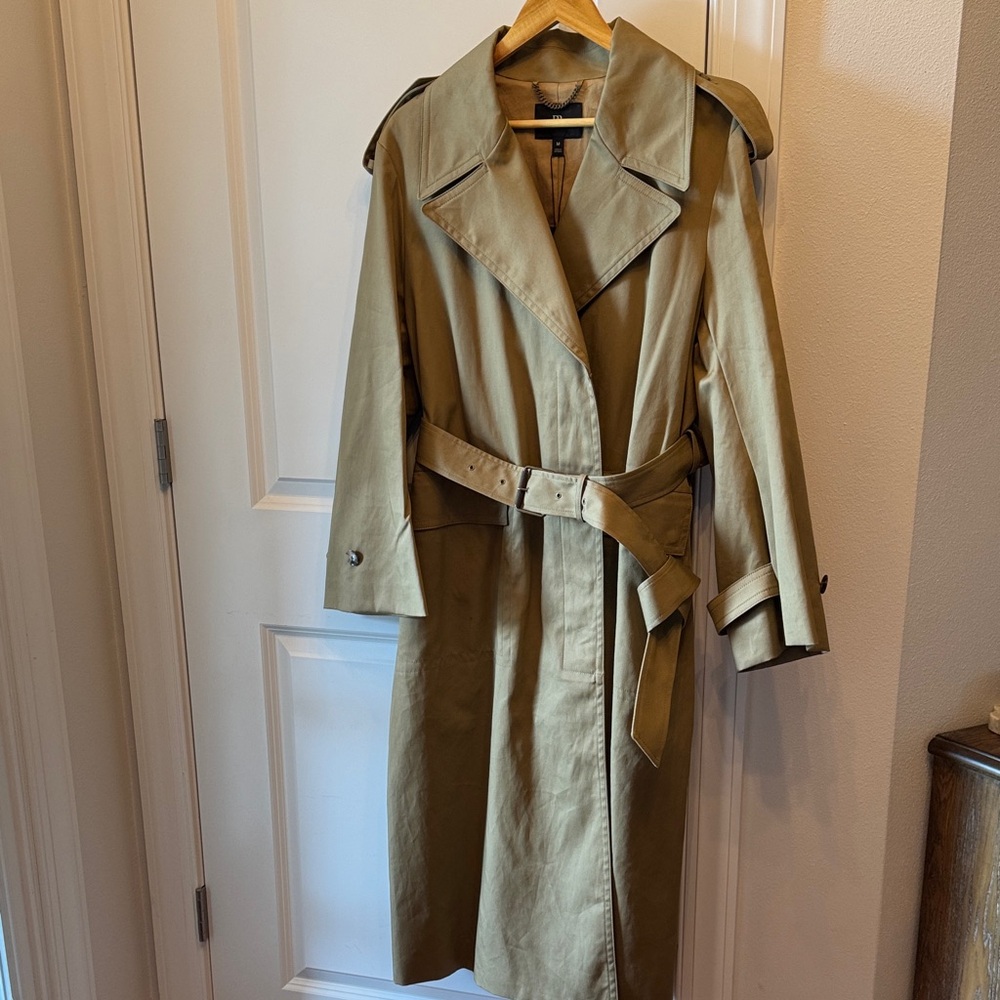 Banana Republic Classic Dark Tan Belted Trench Coat